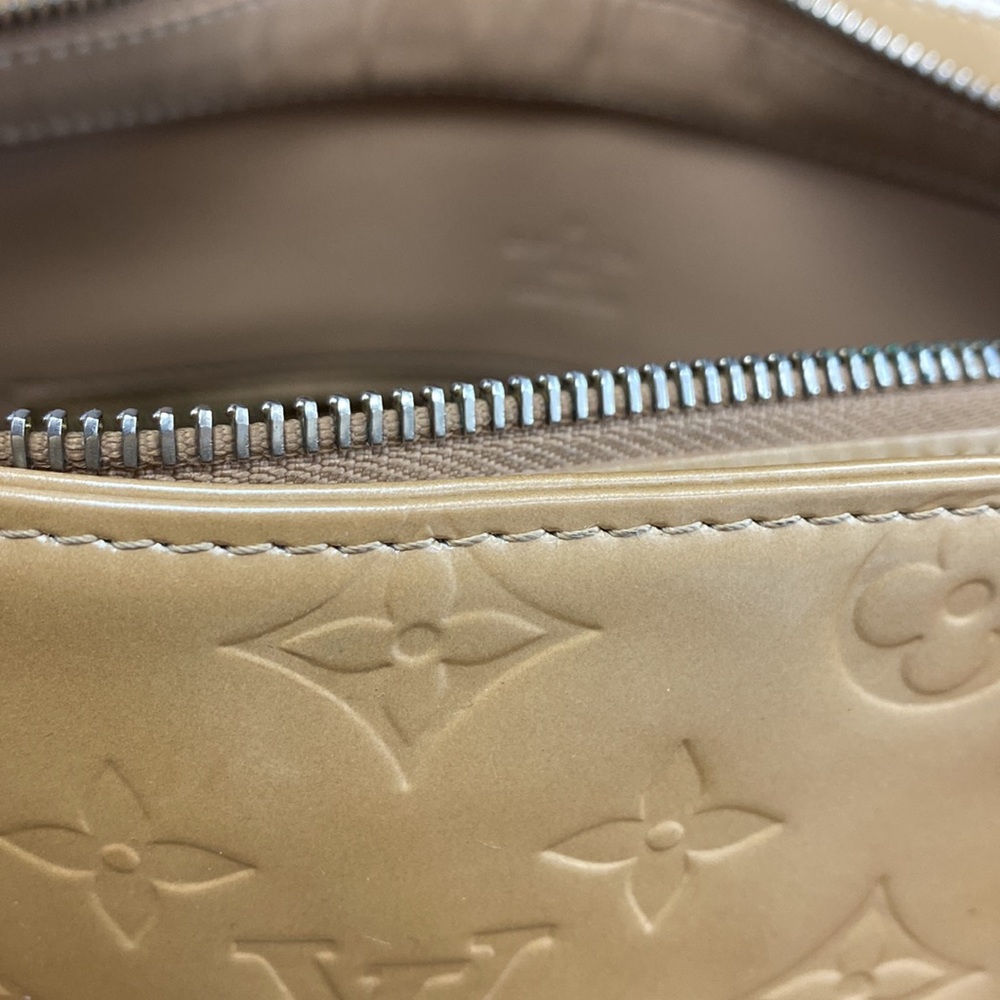Louis Vuitton Houston Tote vernis - Picture 7 of 10